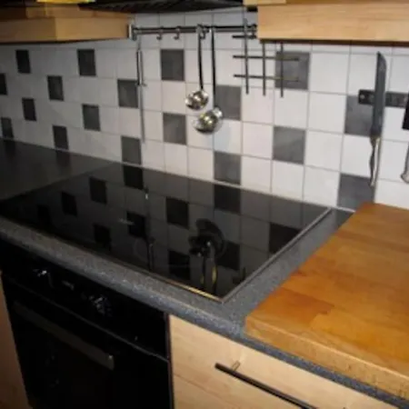 Lejlighed 2 Bedroom Luxury Seafront, Free Pick Up! *