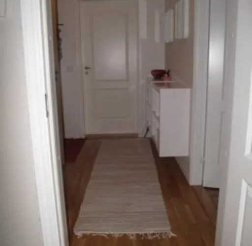 2 Bedroom Luxury Seafront, Free Pick Up!