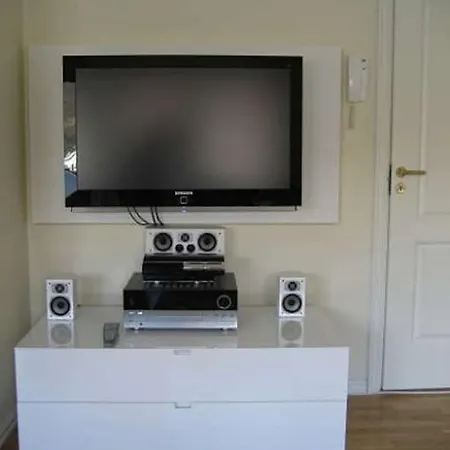 公寓 2 Bedroom Luxury Seafront, Free Pick Up!